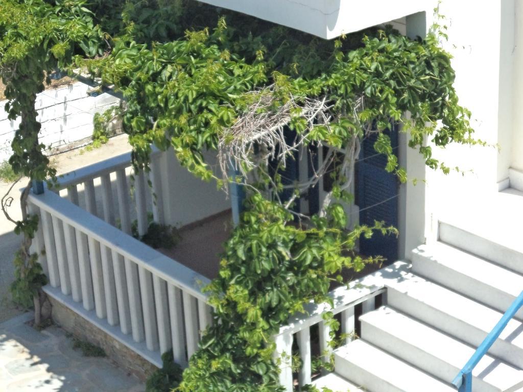 O Fotis Aparthotel Agios Prokopios  Ruang foto