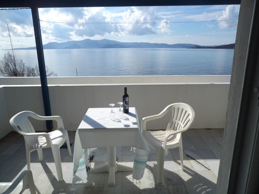 O Fotis Aparthotel Agios Prokopios  Ruang foto