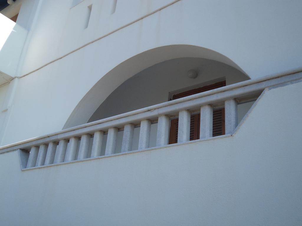 O Fotis Aparthotel Agios Prokopios  Ruang foto